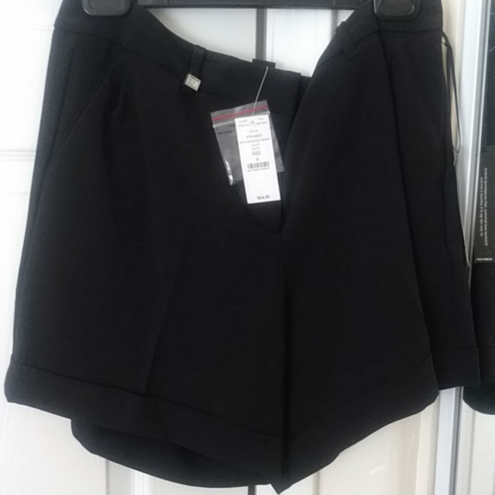 Black 6 inch shorts